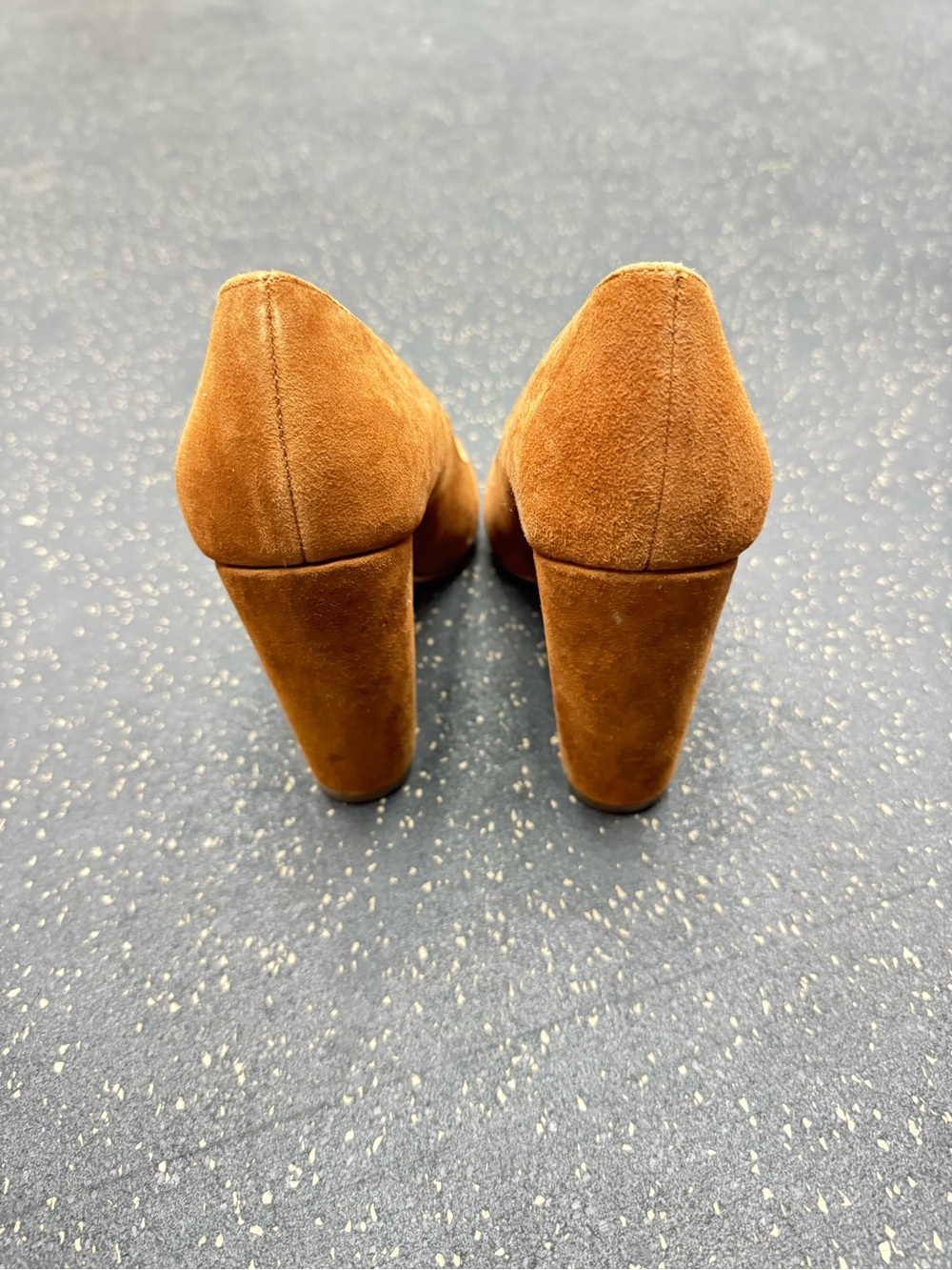 Steve Madden Suede Pumps - Picture 4 of 5